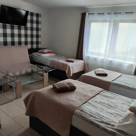 Privatunterkunft Eleven *